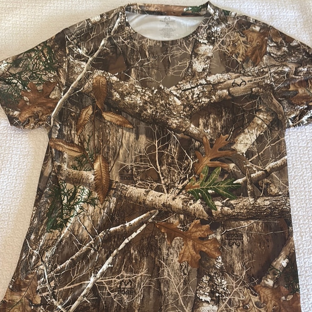 REALTREE MEN'S SHORT SLEEVE CAMO HUNTING SHIRT - Edge - XXL - Like New
